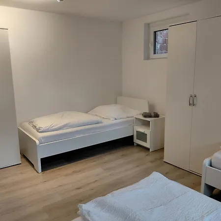 Fuer Monteure In Siegen Parkplatz Wlan Autobahn Daire Wilnsdorf
